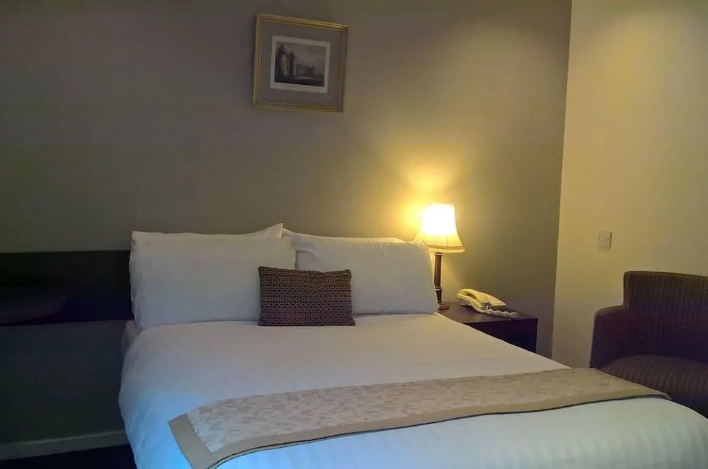 Highlander Hotel 'A Bespoke Hotel' Newtonmore Extérieur photo