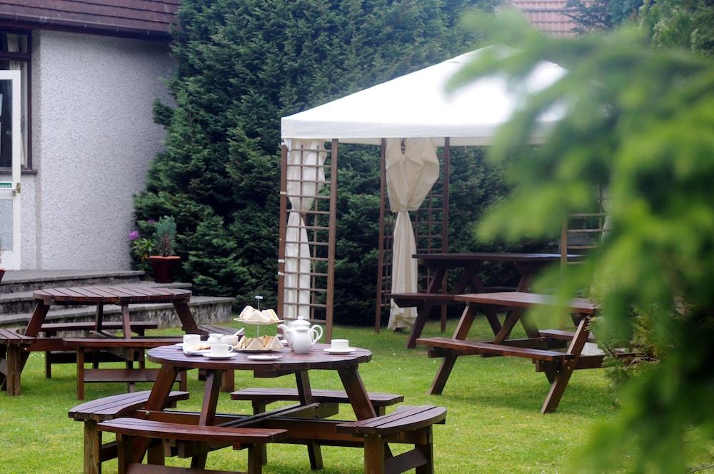 Highlander Hotel 'A Bespoke Hotel' Newtonmore Extérieur photo