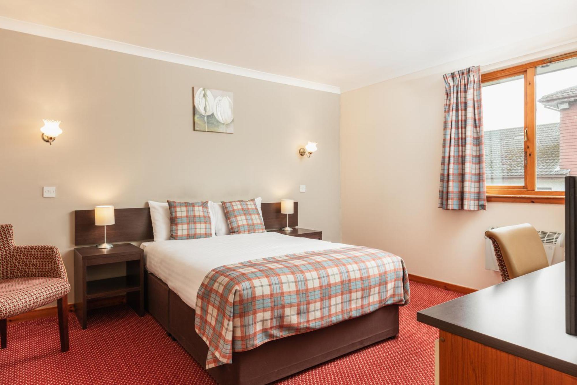 Highlander Hotel 'A Bespoke Hotel' Newtonmore Extérieur photo