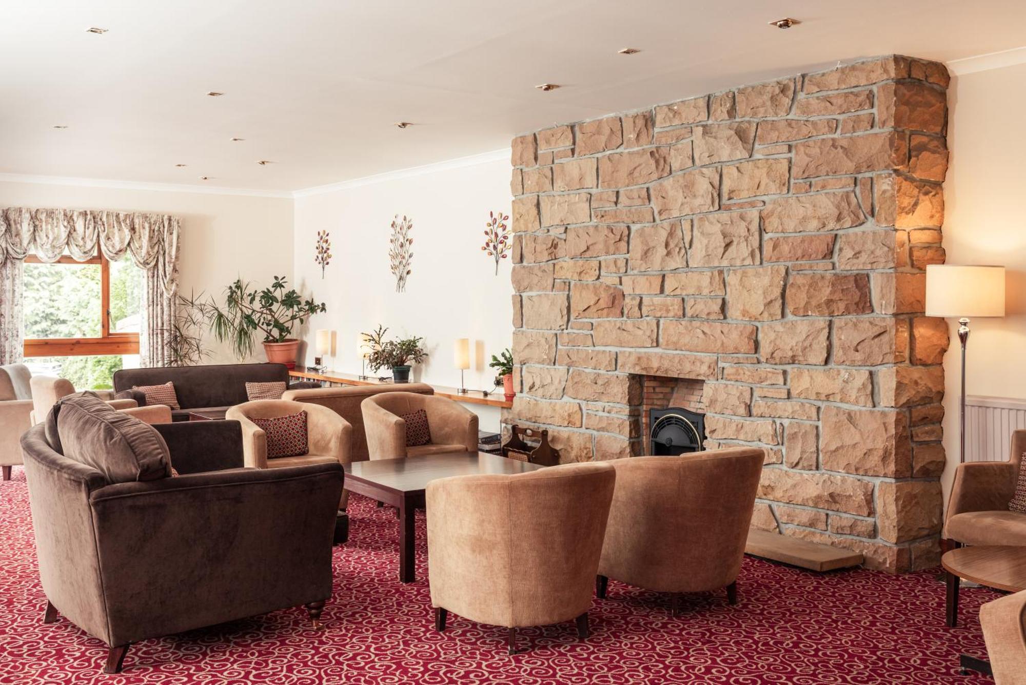 Highlander Hotel 'A Bespoke Hotel' Newtonmore Extérieur photo