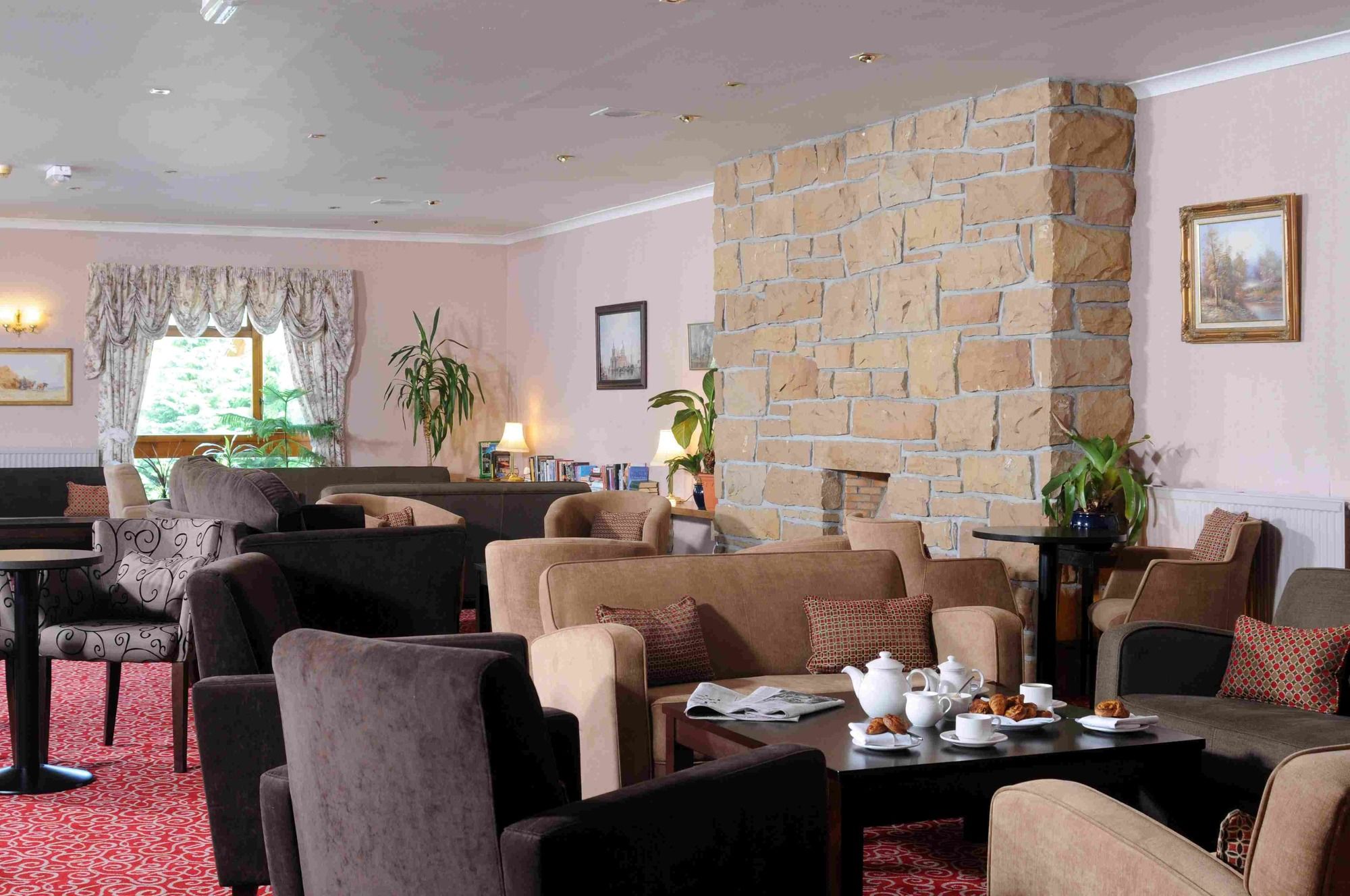 Highlander Hotel 'A Bespoke Hotel' Newtonmore Extérieur photo